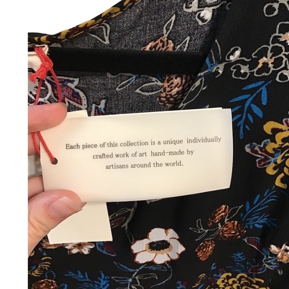 Solitaire Blouse - Picture 8 of 8